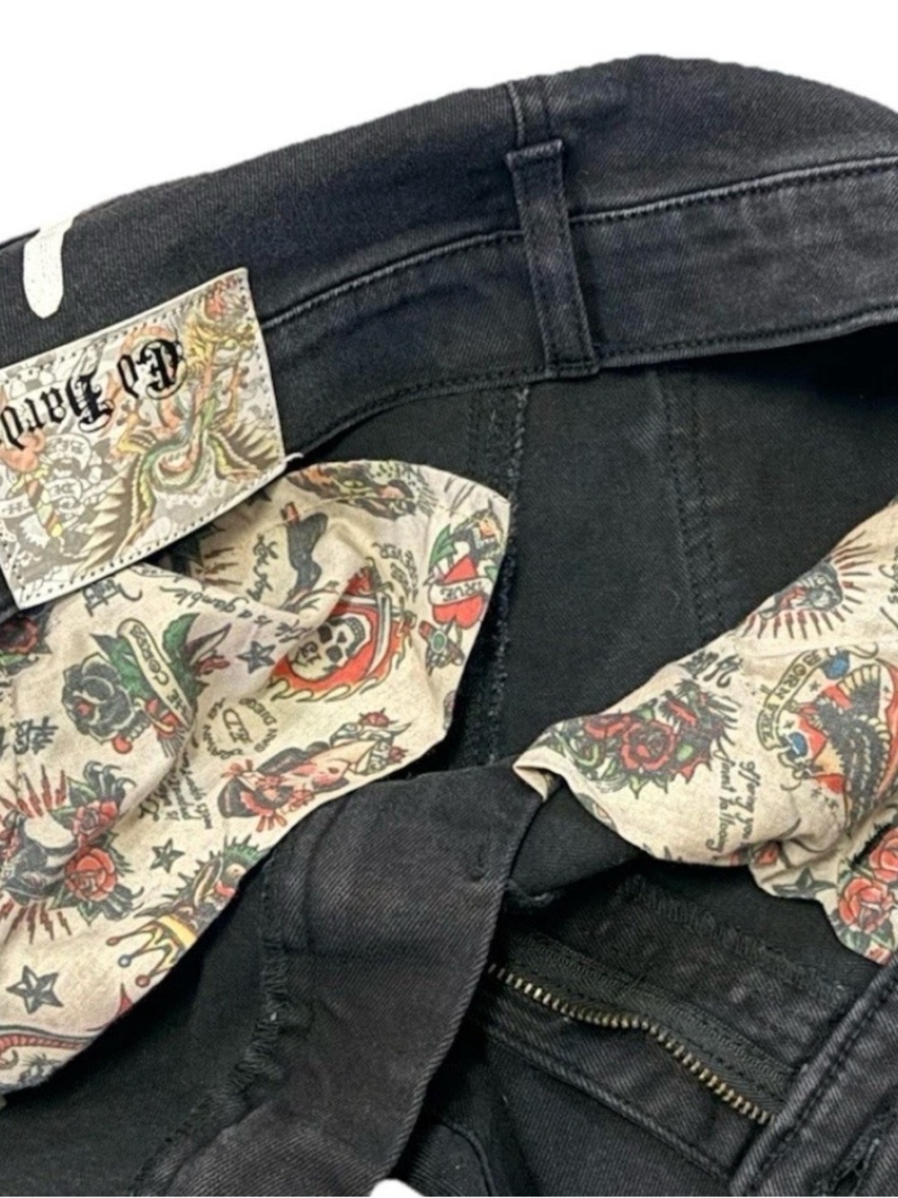 Ed Hardy Black Skinny Jeans with White Script & Skull Accent - Picture 5 of 6